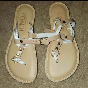 Kino Cordones Sandals